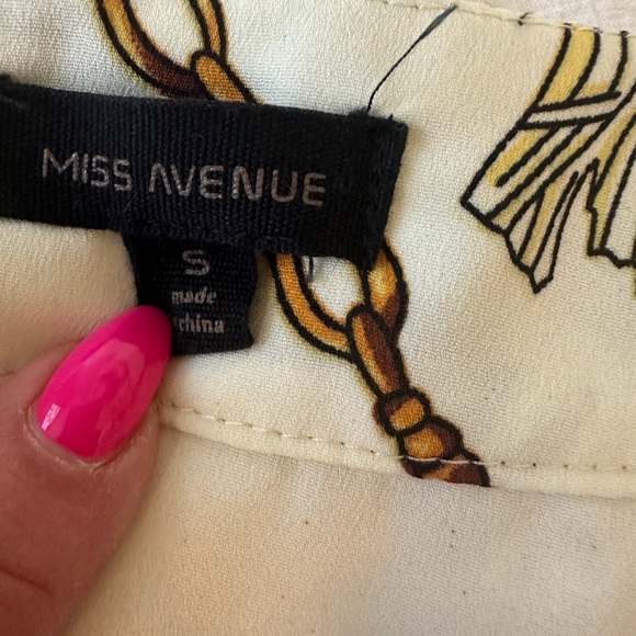 Women's Chain Medallion Print  Romper - Picture 4 of 5